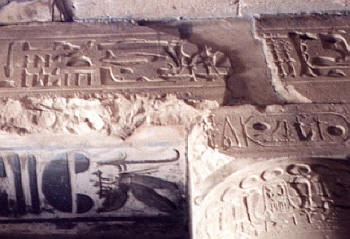Hieróglifos de Abydos. Helicópteros dos antigos egípcios