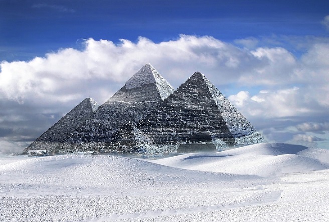 As pirâmides mais antigas da Terra se escondem sob a espessura da cobertura de neve da Antártica