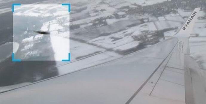 O holandês fotografou um OVNI de um avião