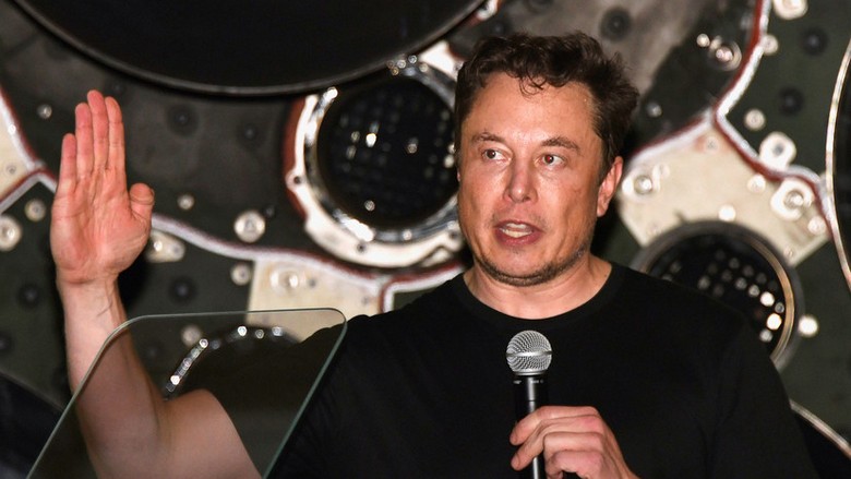 Elon Musk admira os motores de foguetes russos RD-180