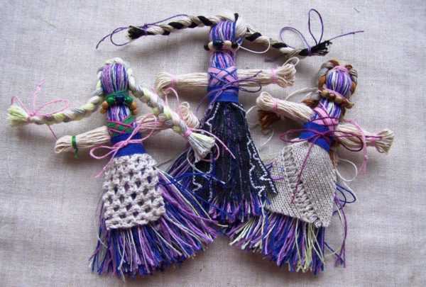 Amuletos eslavos DIY feitos de fio 