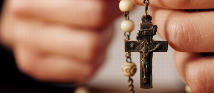O padre católico encontrou Deus, e ele acabou sendo uma mulher
