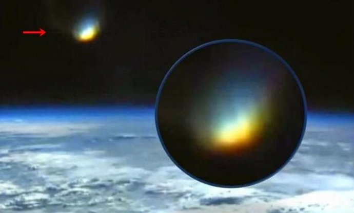 Um buraco de minhoca no espaço surgiu diretamente acima da Terra