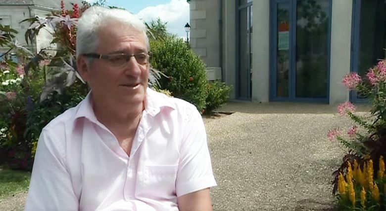 O prefeito da cidade francesa de Briollet emitiu um decreto proibindo mosquitos em seu escritório