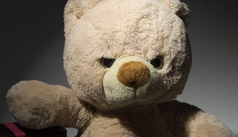 Um brinquedo misteriosamente revivido atingiu a câmera