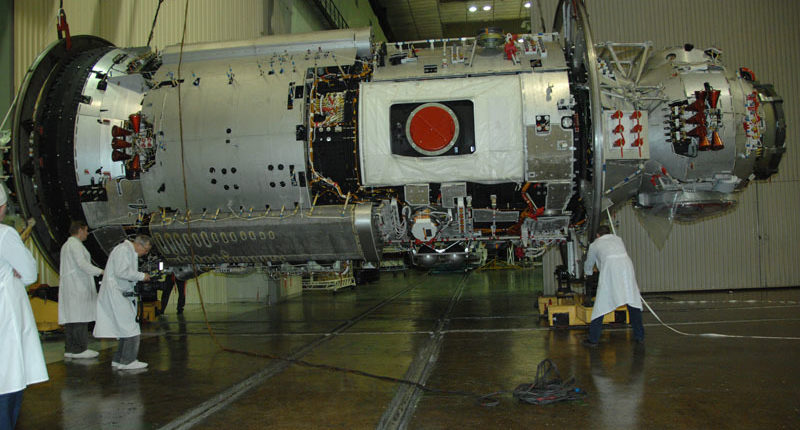 ISS fica sem baterias: Japão cancelou o lançamento do cargueiro novamente 