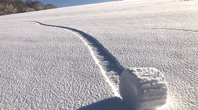 Misteriosos rolos de neve agora aparecem nos campos da Inglaterra