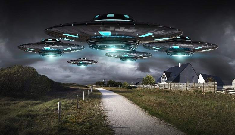 OVNIs sobrevoaram Londres com Nibiru?