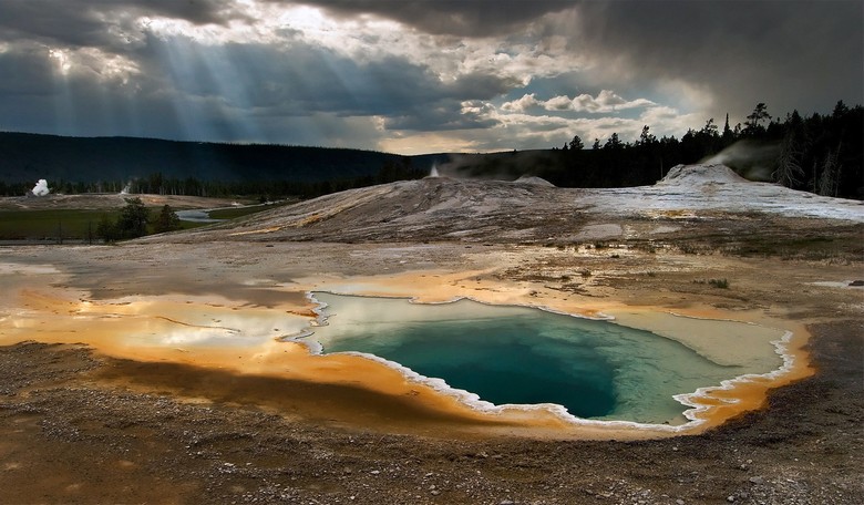 OVNI é visto novamente sobre o supervulcão de Yellowstone