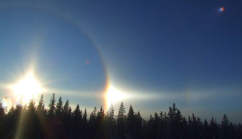 Um sol duplo foi fotografado sobre Tyumen