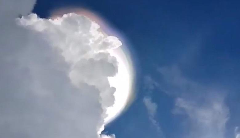 Um fenômeno incomum na forma de um círculo luminoso foi observado no céu sobre a Colômbia
