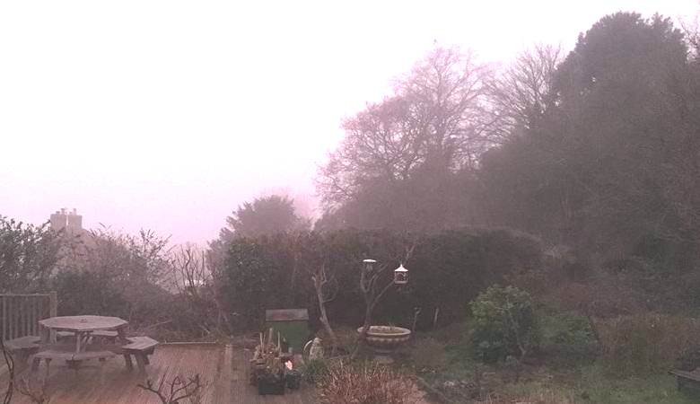 Névoa rosa inexplicável envolveu cidades britânicas