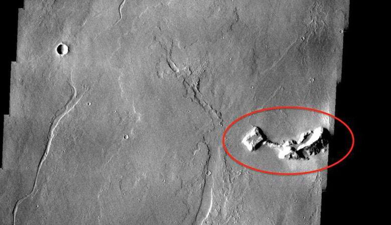 Uma estrutura incompreensível foi descoberta na superfície de Marte