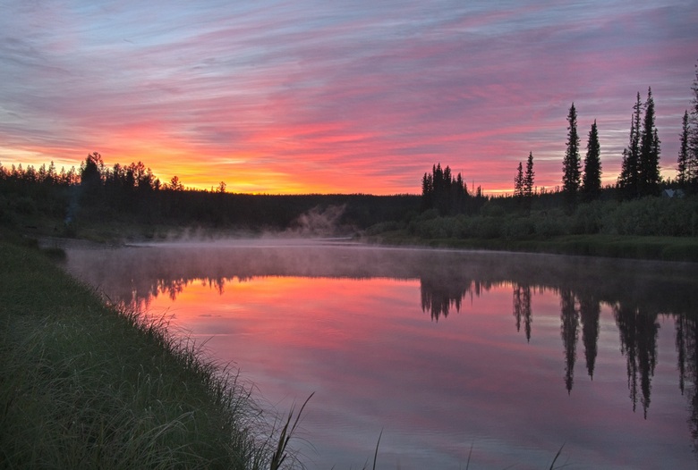 Sobre o pequeno lago anormal em Yakutia