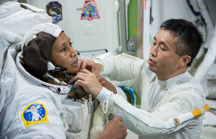 A primeira mulher negra da tripulação da ISS