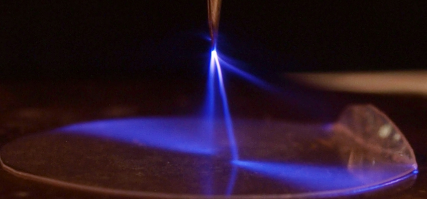 O jato de plasma destrói o coronavírus em qualquer superfície em segundos 