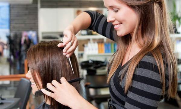 porque você não deveria cortar seu cabelo durante a gravidez 