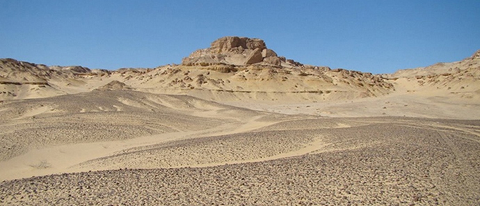 Linhas estranhas descobertas sob as areias do Egito