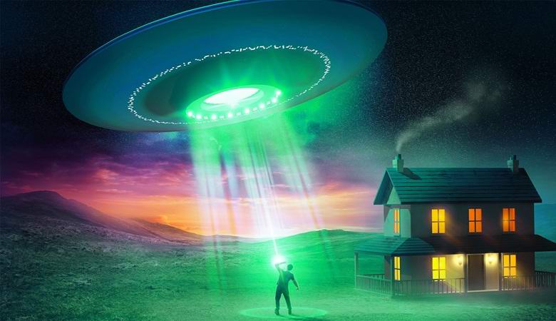 Um homem seqüestrado por alienígenas contou como ele foi mantido em um vaso com líquido verde