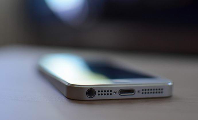 O fantasma tentou acessar o smartphone americano
