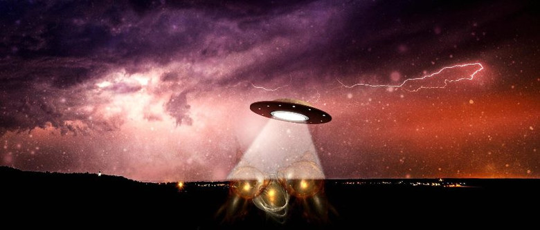 Uma criança que literalmente atraiu alienígenas e OVNIs