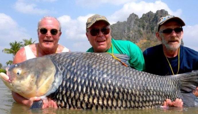 Um pescador legou aos amigos para usar suas cinzas como isca