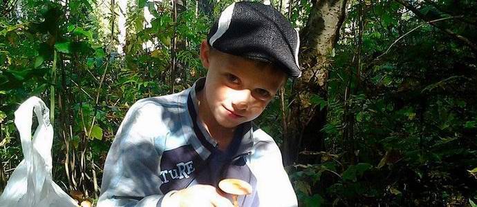 Crianças russas encontraram vestígios de boneco de neve na floresta