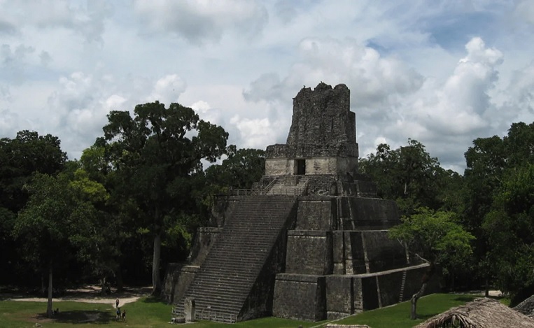 As tecnologias agrícolas da civilização maia influenciaram o meio ambiente.