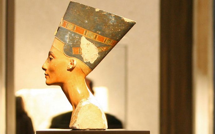 Sensação: túmulo de Nefertiti encontrado