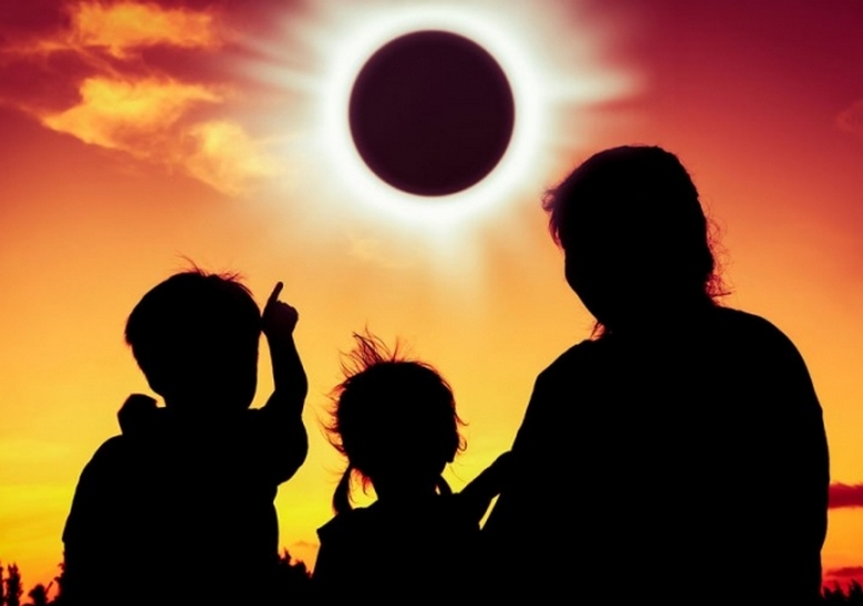 O eclipse solar em 21 de agosto de 2017 pode ser assistido ao vivo