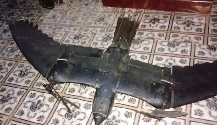 Os somalis encontraram um drone misterioso na forma de um pássaro