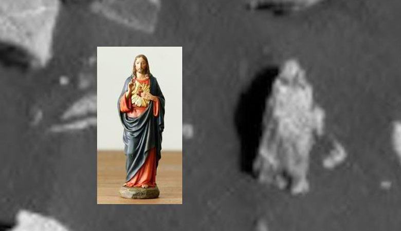 Estatueta de Jesus Cristo encontrada em Marte