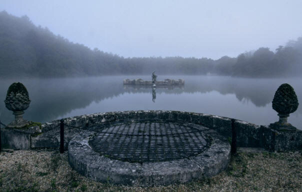 A Câmara Secreta sob o lago da Grã-Bretanha, lago