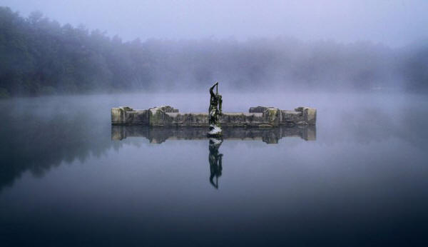 A Câmara Secreta sob o lago da Grã-Bretanha, lago