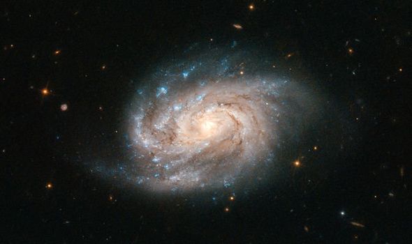 O telescópio Hubble captura uma galáxia semelhante à nossa 