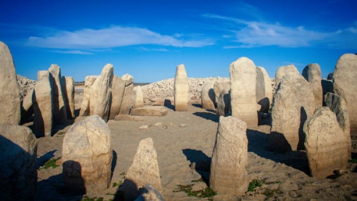 Os cientistas descobriram outro Stonehenge em um lugar inesperado.