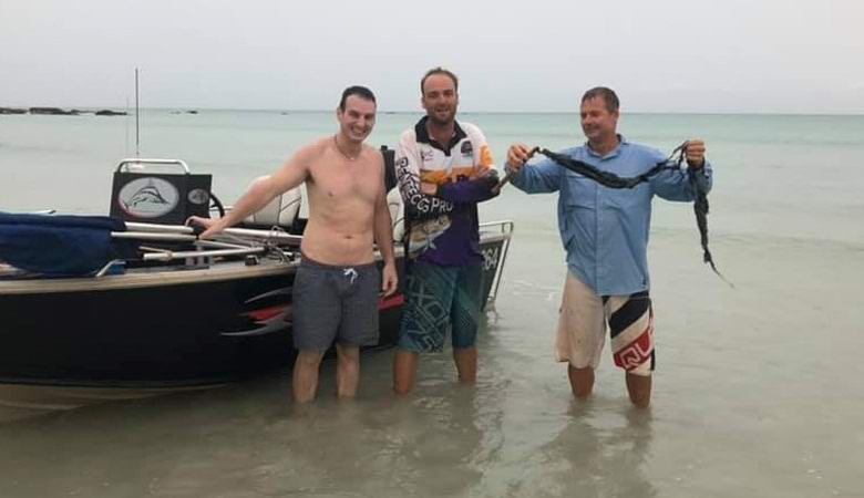 Uma vara de pescar salvou pescadores habilidosos de um raio