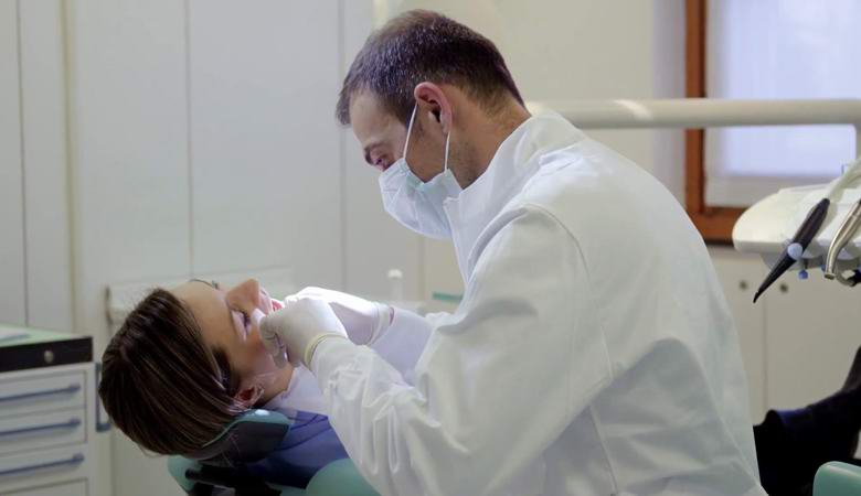 Na América, dentistas morrem misteriosamente