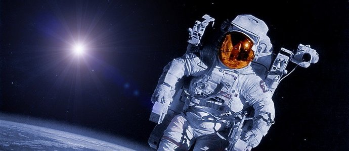 No espaço, um astronauta fica mais alto