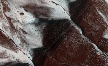 NASA mostrou falésias geladas de Marte