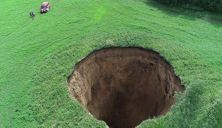 Um enorme funil de repente se formou na região de Nizhny Novgorod