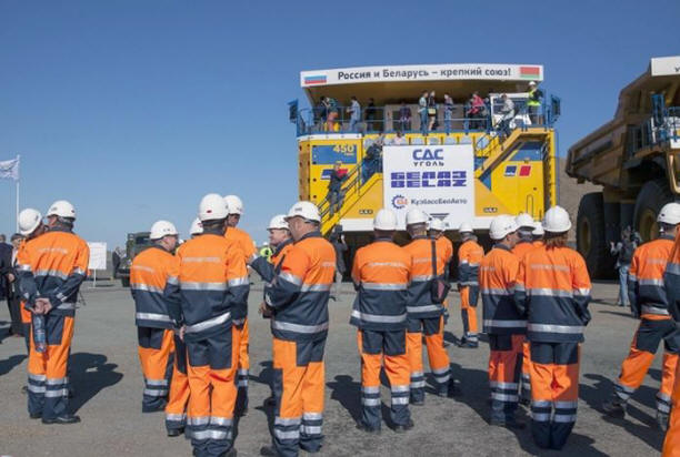 Na Sibéria, eles testaram o maior caminhão basculante do mundo 75710, carros, belaz, testes