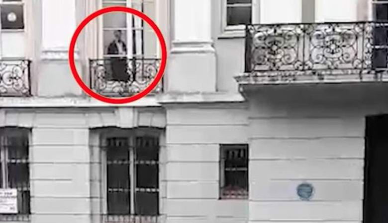 Fantasma vitoriano assistiu a criança da janela