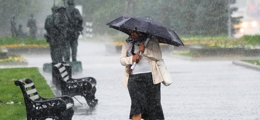 A gravidade é a culpa: os meteorologistas revelaram a principal razão do frio verão