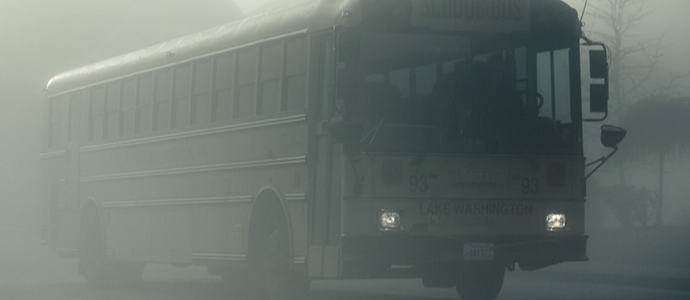 Um fantasma foi fotografado do lado de fora da janela de um ônibus de Dubai