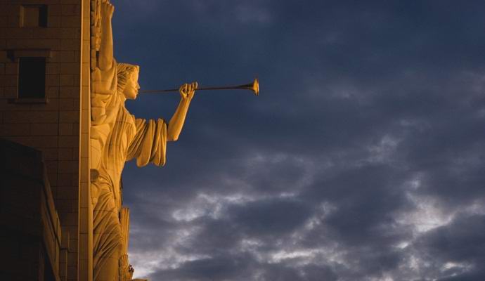 Sinais de trompete sinistros foram ouvidos agora do céu na Inglaterra